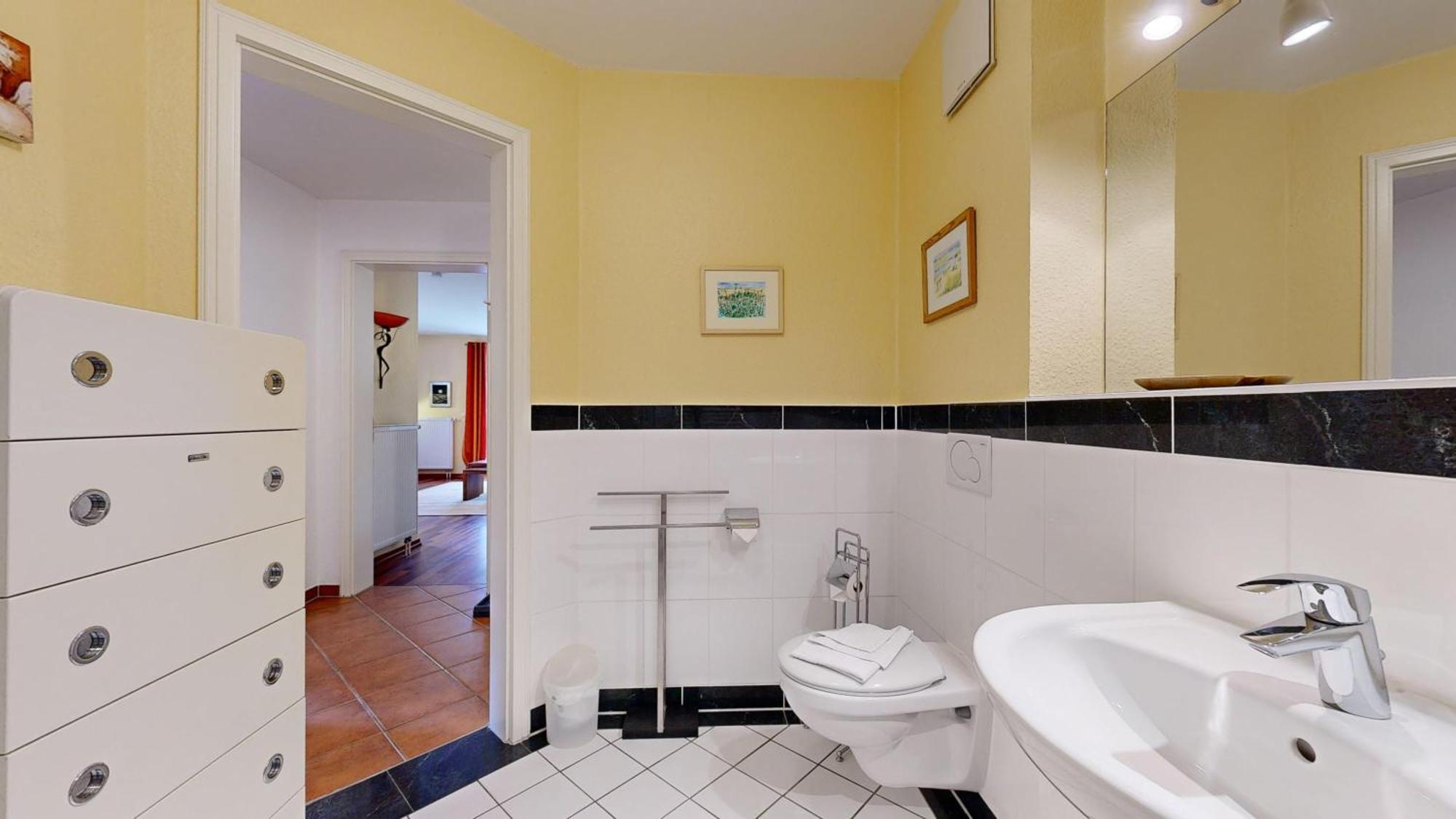 Strandnahe Fewos Mit 2 Schlafzimmern Und Balkon, Residenz Prorer Wiek,